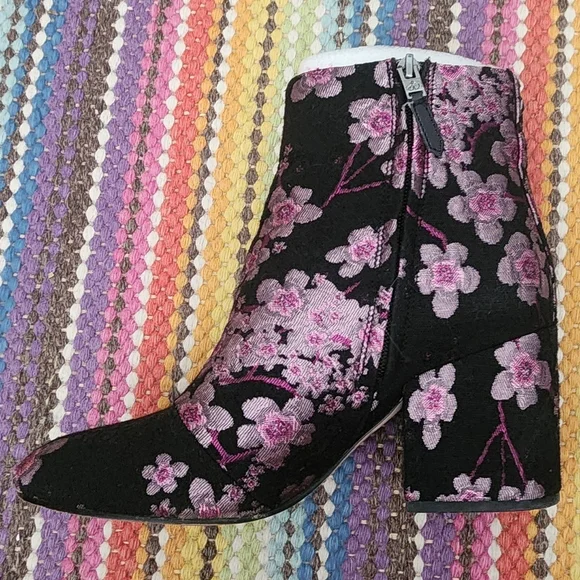 Sam Edelman Embroidered Floral Black and Pink Ankle Boots - Picture 7 of 10